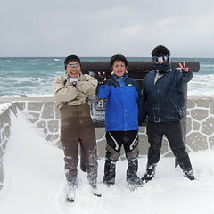 [江ノ島で記念写真]