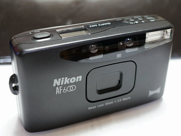 Nikon AF600
