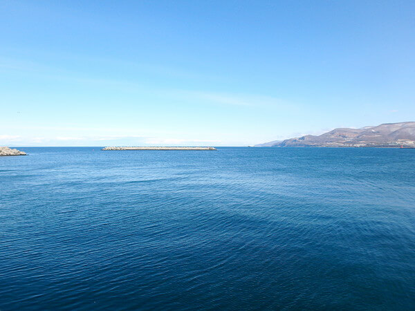 追い風の海面