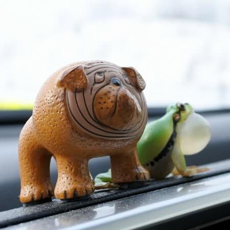 [イヌとカエル]