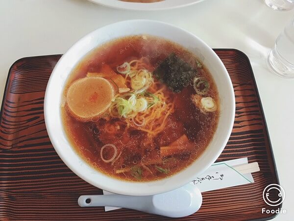 妻はしょうゆラーメン