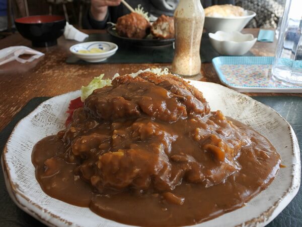 メンチカツカレー