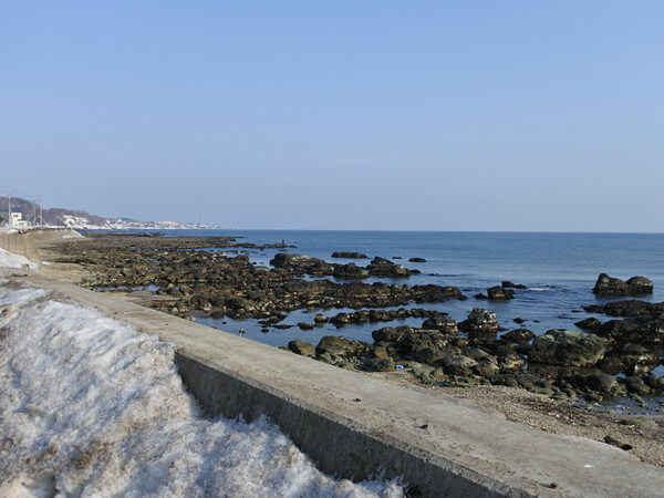 岩場にはひとり