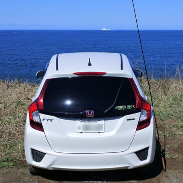 [海を見下ろす丘]