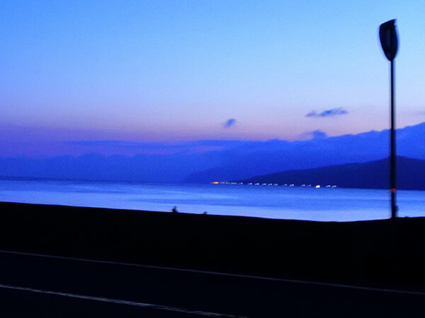 モタモタしてると・・夜が明ける！