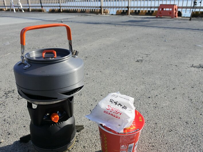 久しぶり、釣り場ラーメン