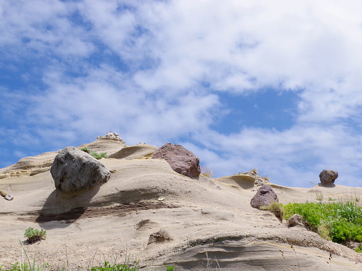 砂岩層の露頭