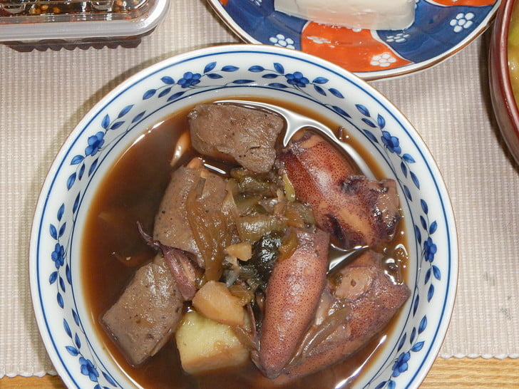 残りは煮物に