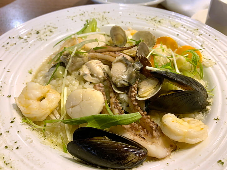 海鮮リゾット食ってから釣り行く！