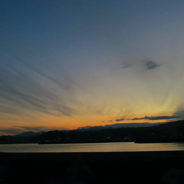 [夕空の刷毛雲]
