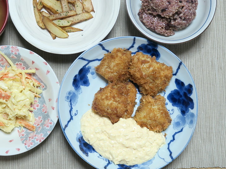 ふわふわホッケフライ、タルタル添え