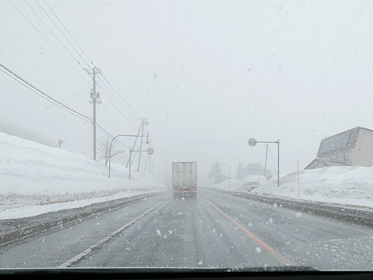 雪の道中