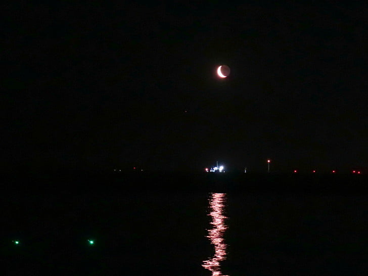 深夜に来た