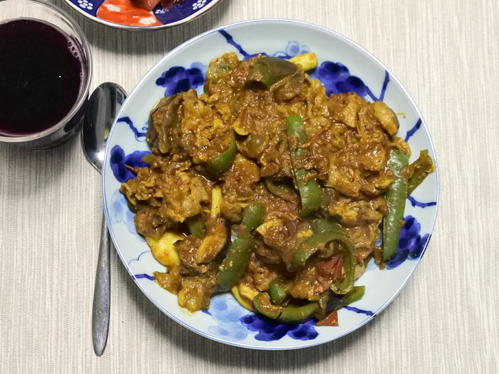 スパイスカレーに投入