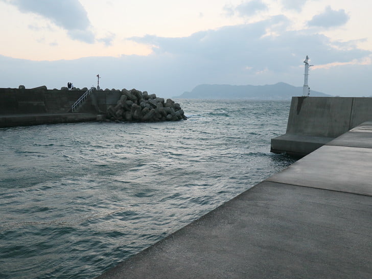 近くの漁港を下見