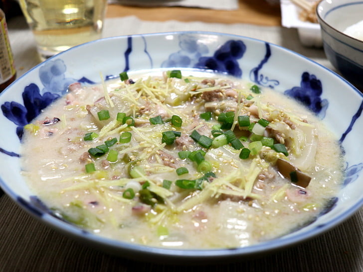 シチューにイカをつイカ